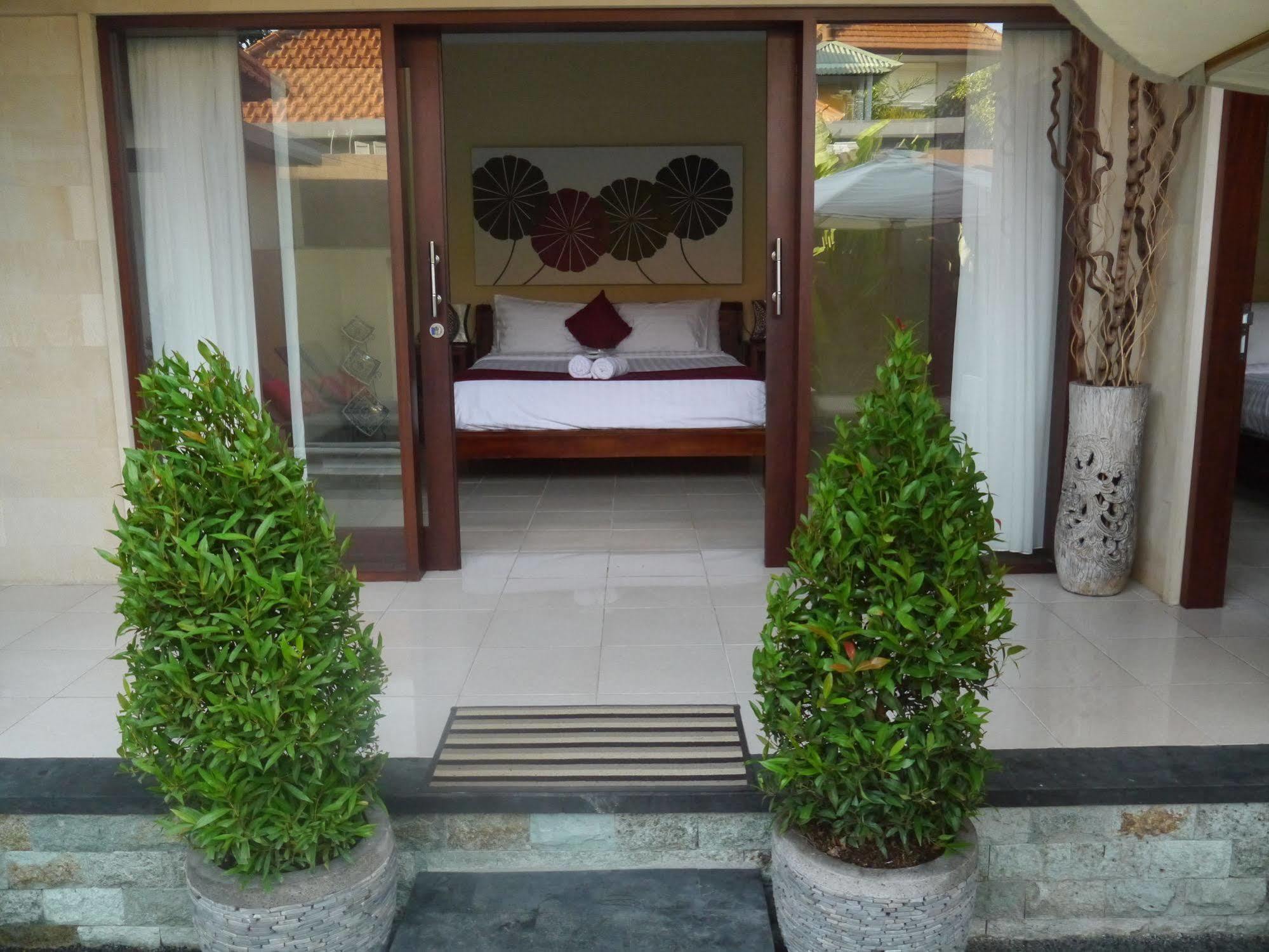 Exquisito Villa Denpasar Exteriér fotografie