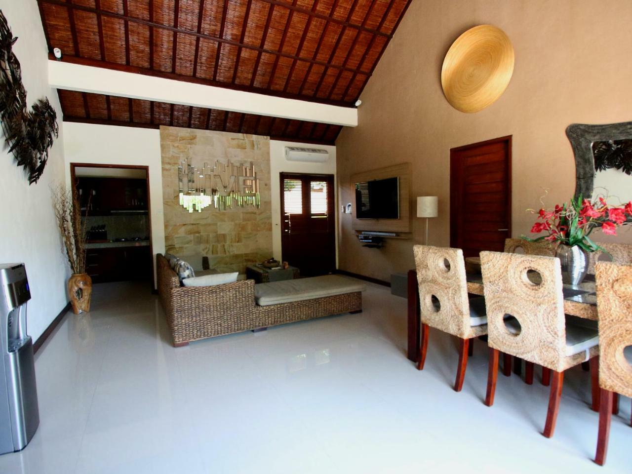 Exquisito Villa Denpasar Exteriér fotografie